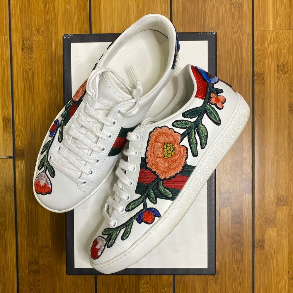 Gucci Floral Embroidered Sneaker